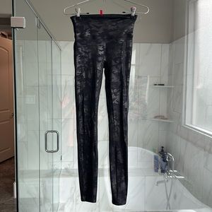Excellent Condition Spanx Camo Faux leather leggings